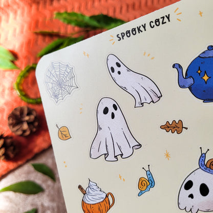 Planche de stickers "Spooky cozy"